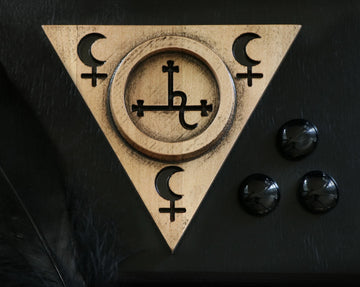 Lilith candle holder