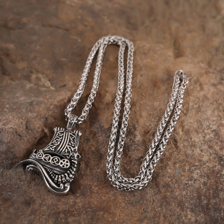 drakkar necklace