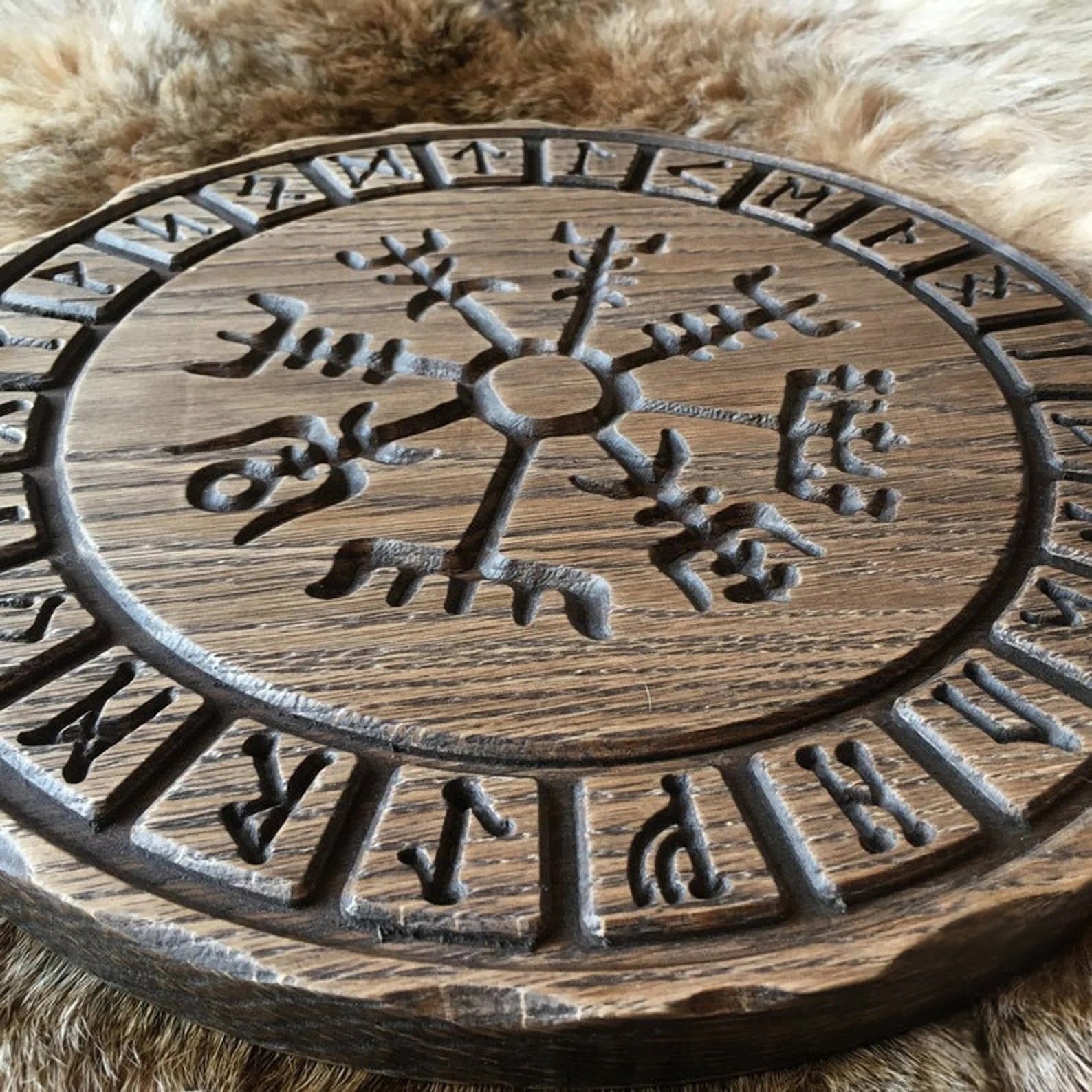 vegvisir wall decor