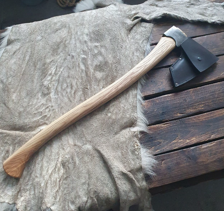 Chopping axe