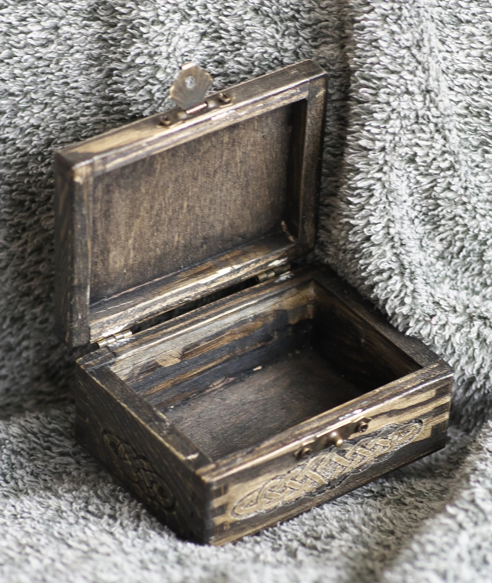 scandinavian box