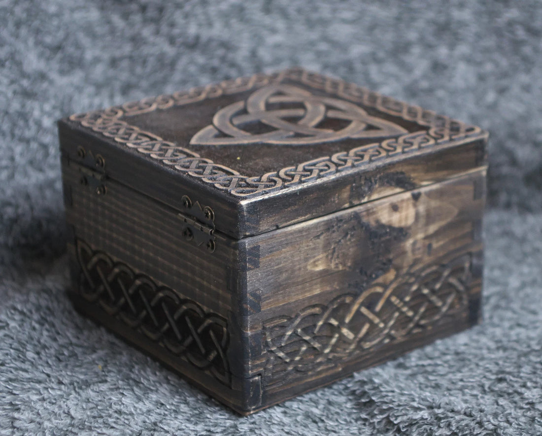triquetra jewelry box